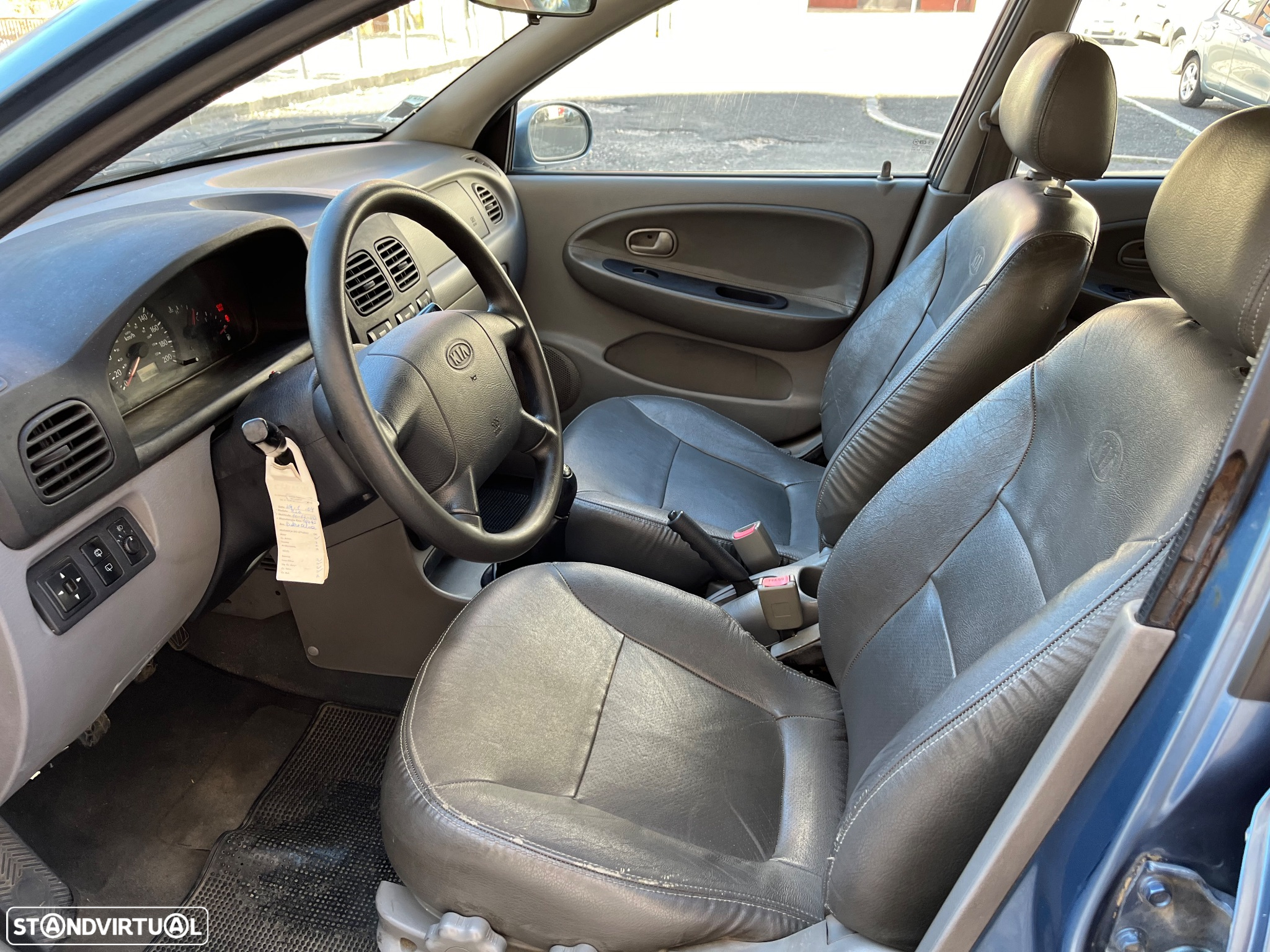 Kia Rio SW 1.3 LS Confort - 9