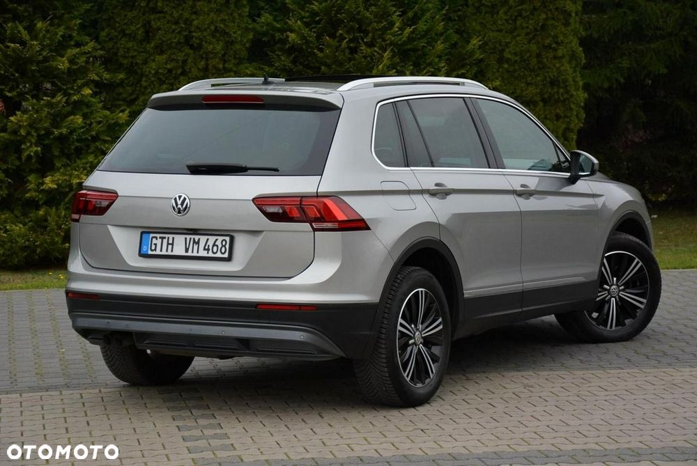 Volkswagen Tiguan - 11
