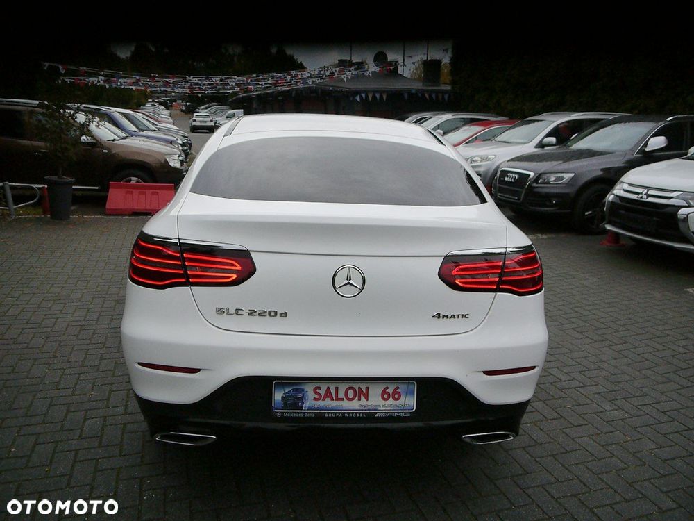 Mercedes-Benz GLC - 12