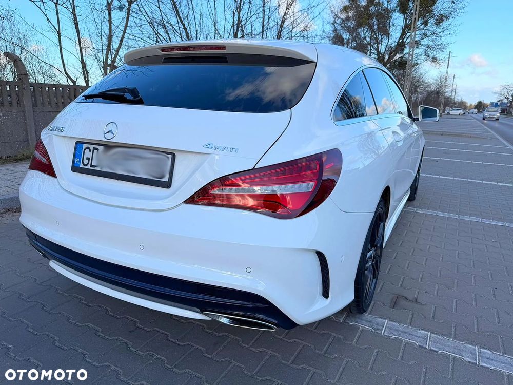 Mercedes-Benz CLA 220 4-Matic AMG Line - 10