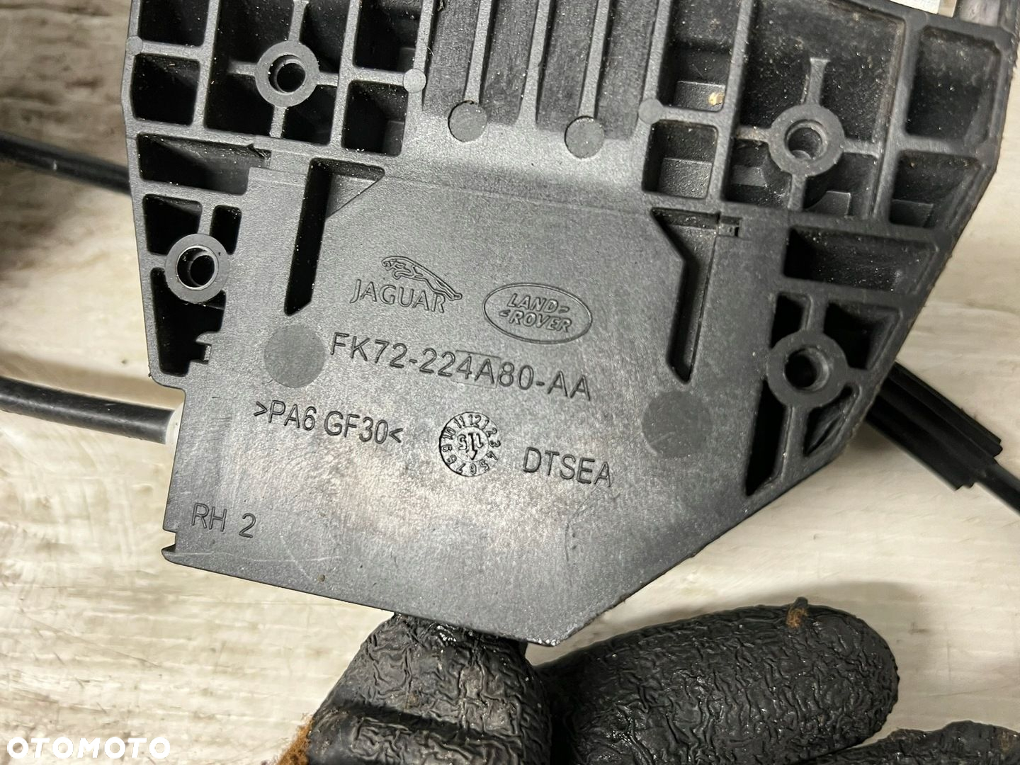 ZAMEK DRZWI PRAWY PRZÓD JAGUAR XE FK72-224A80-AA - 8
