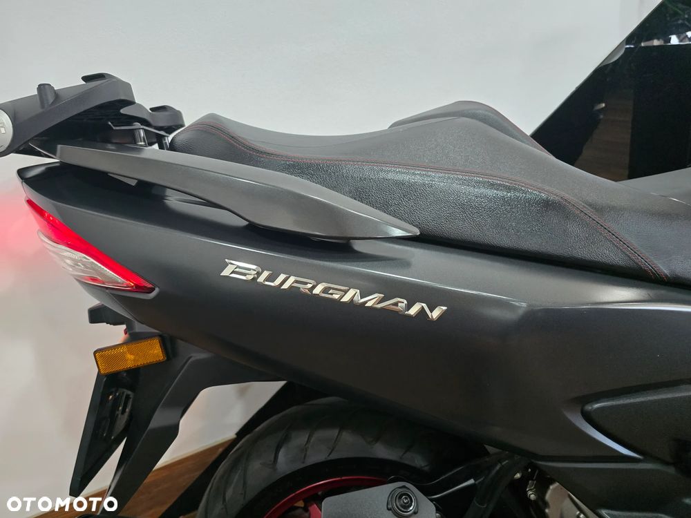 Suzuki Burgman - 17