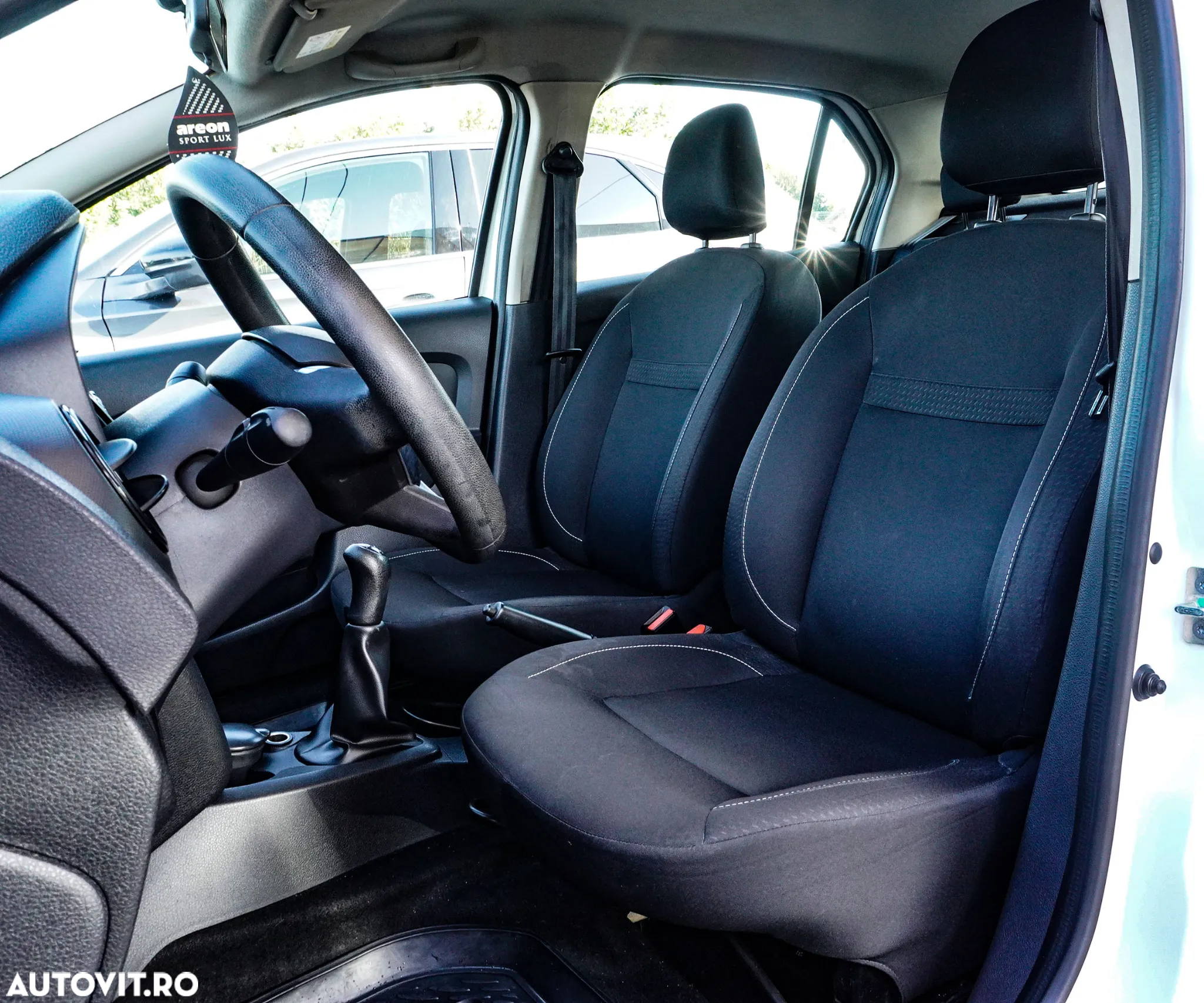 Dacia Logan 0.9 TCe Laureate - 14