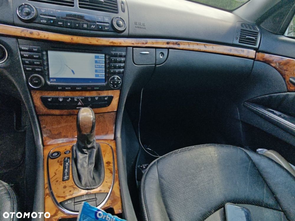 Mercedes-Benz Klasa E 500 4Matic Automatik Avantgarde - 13