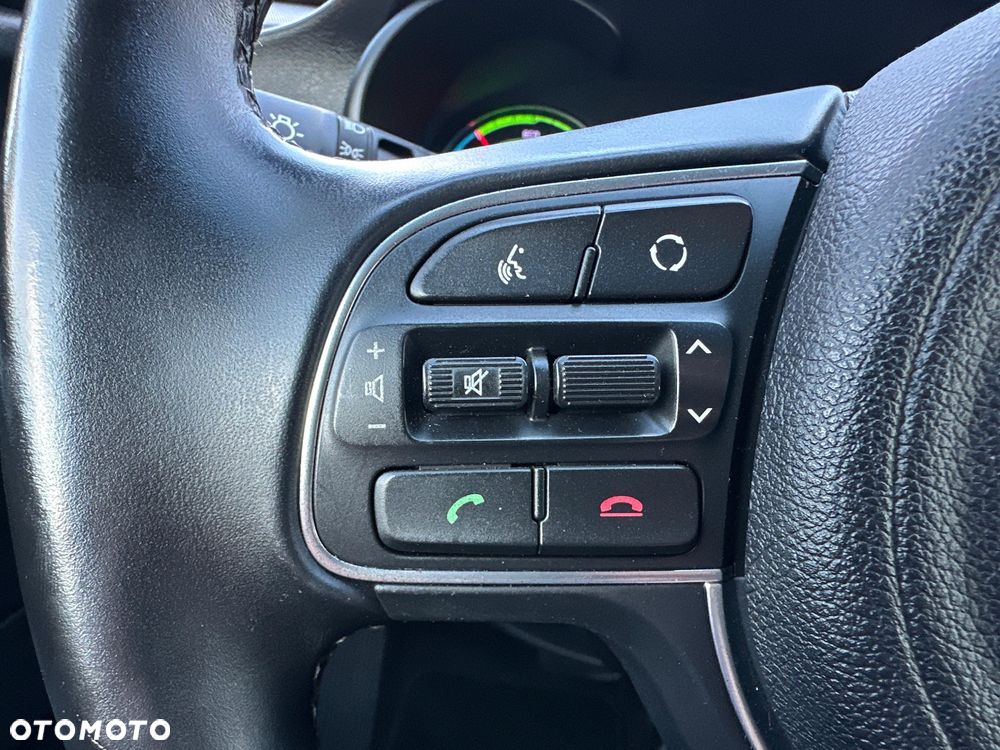 Kia Optima Plug-in Hybrid - 27