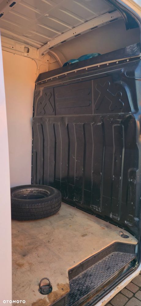 Iveco DAILY 35C14 D - 17