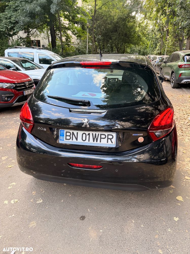 Peugeot 208 1.2 L PureTech Active - 6