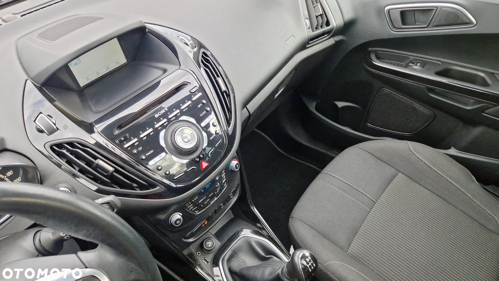 Ford B-MAX 1.5 TDCi Titanium - 26