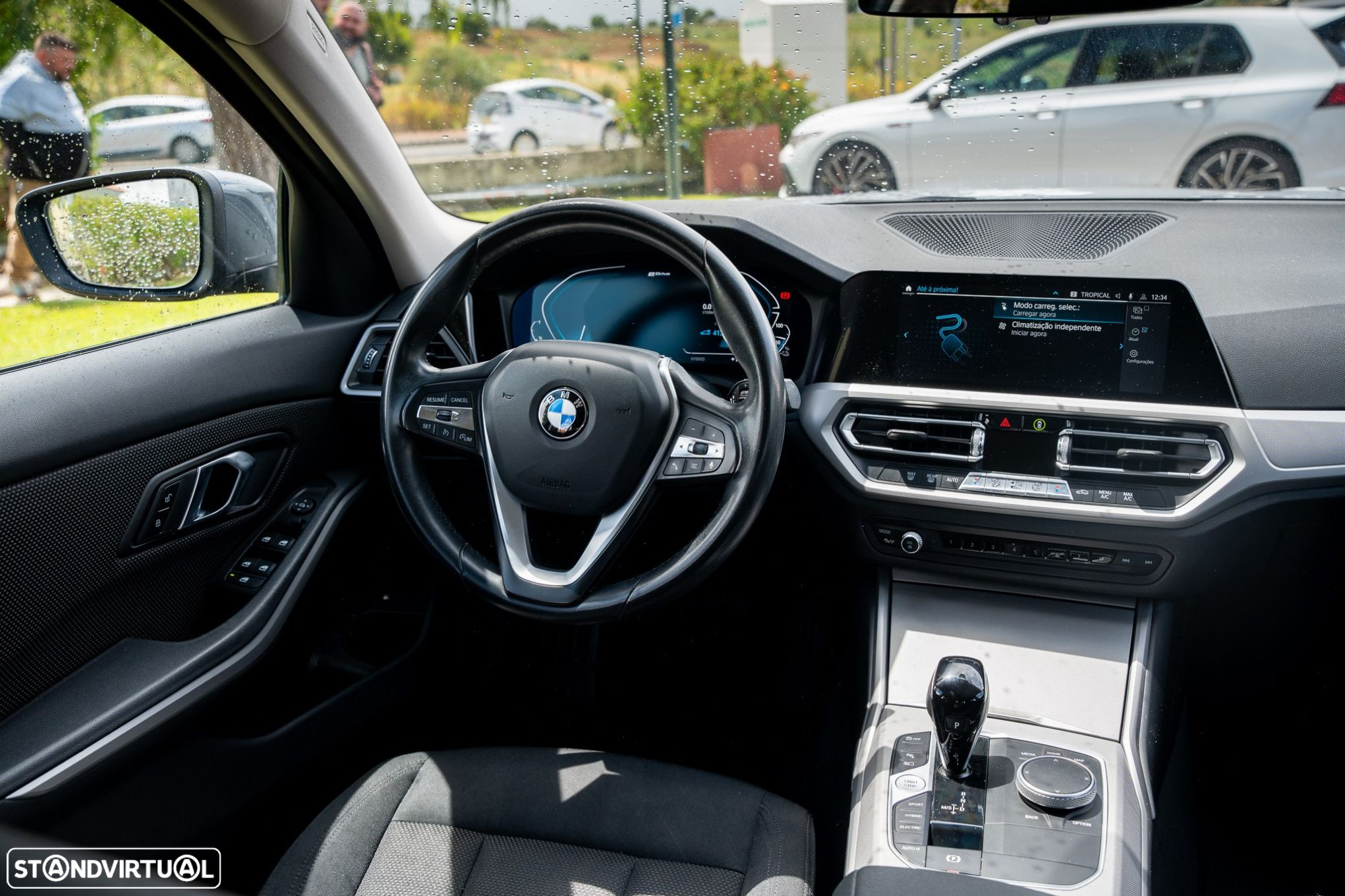 BMW 330 e iPerformance - 13