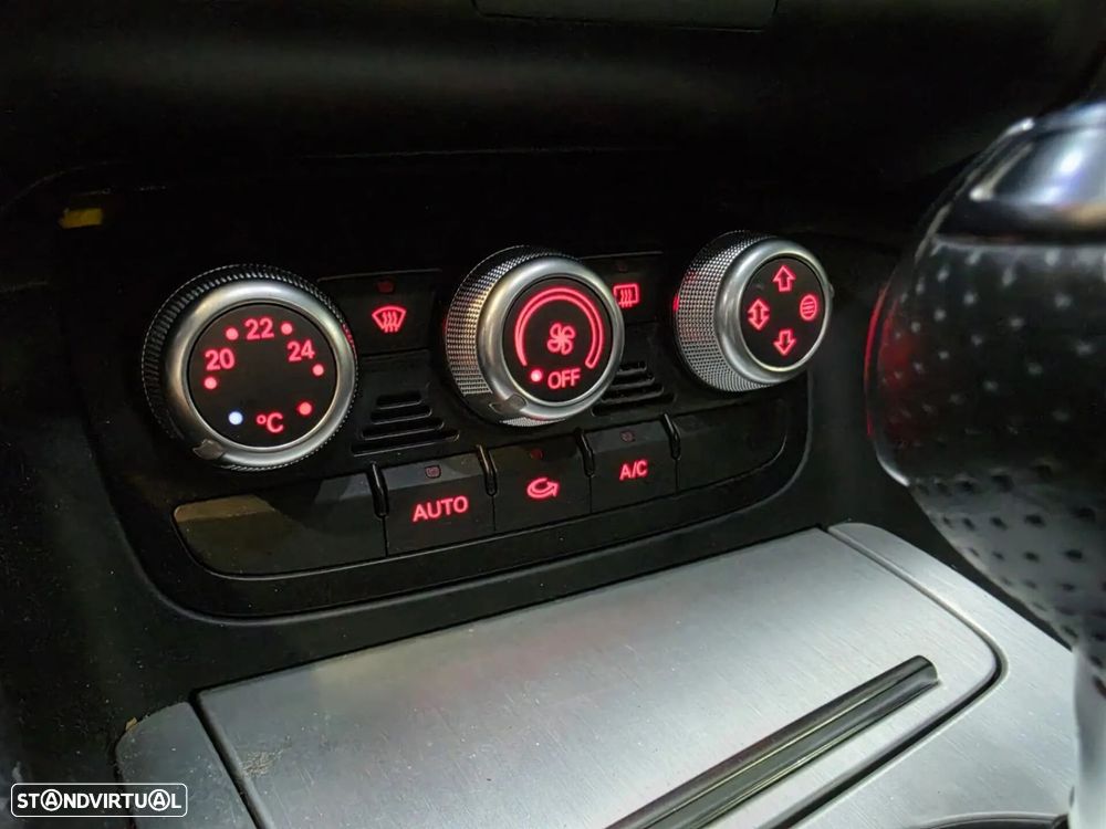 Audi TT Coupé 2.0 TDI ultra quattro S tronic - 35