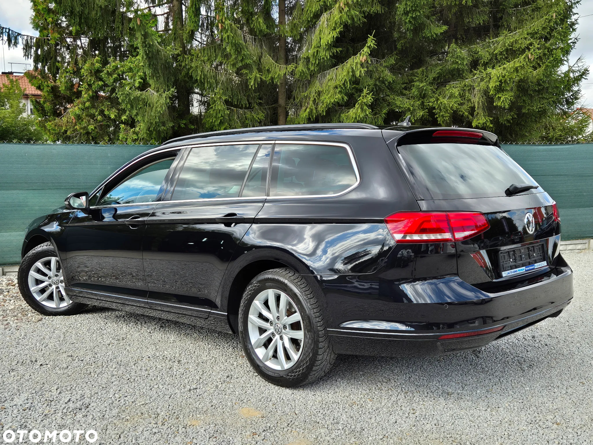Volkswagen Passat Variant 2.0 TDI SCR DSG Elegance - 18