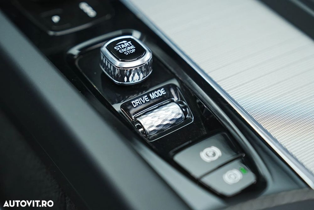 Volvo XC 60 ver-t8-twin-engine-awd-r--design - 38