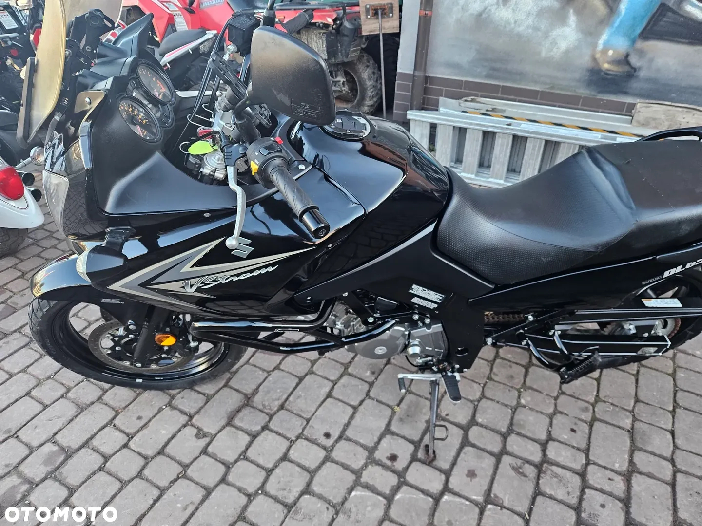 Suzuki DL - 22