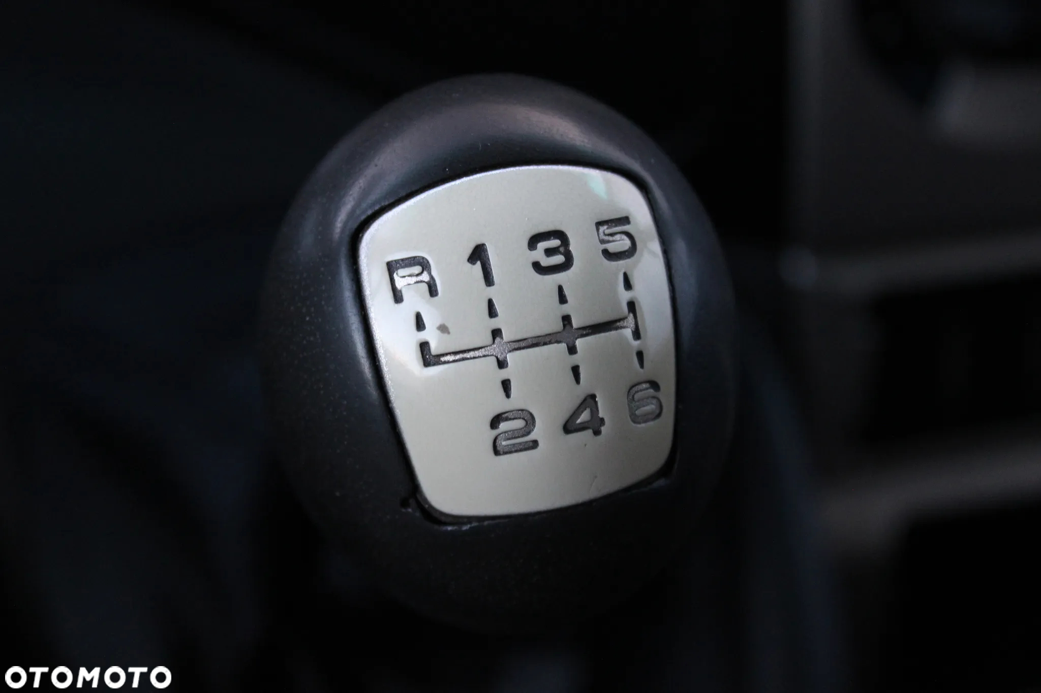 Iveco 35C18 KONTENER - 14