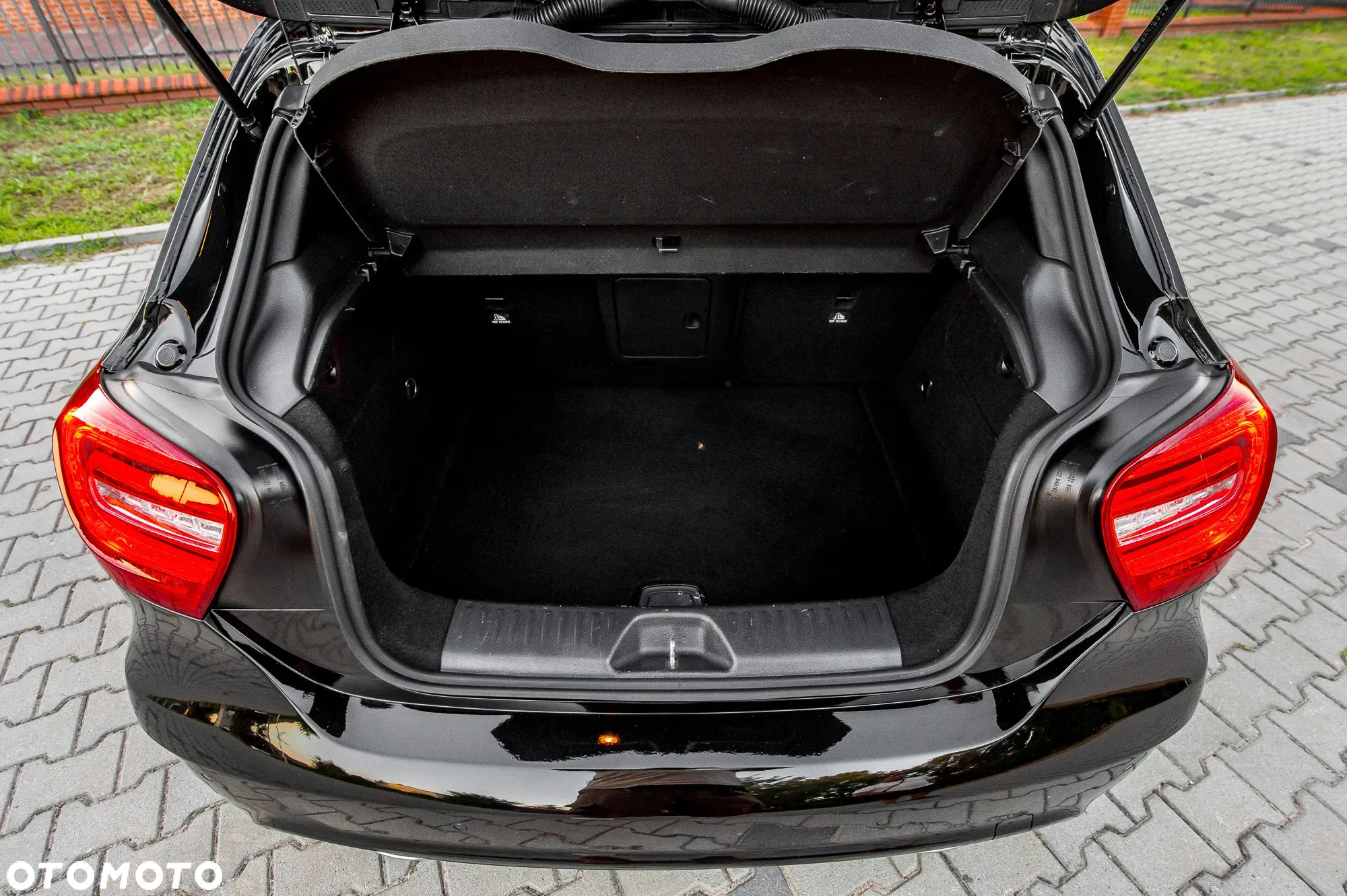 Mercedes-Benz Klasa A 250 4Matic 7G-DCT AMG Line - 18