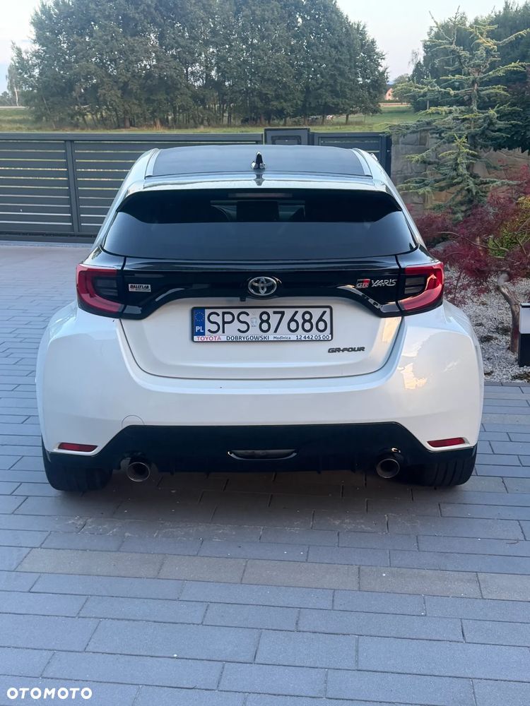 Toyota Yaris - 4