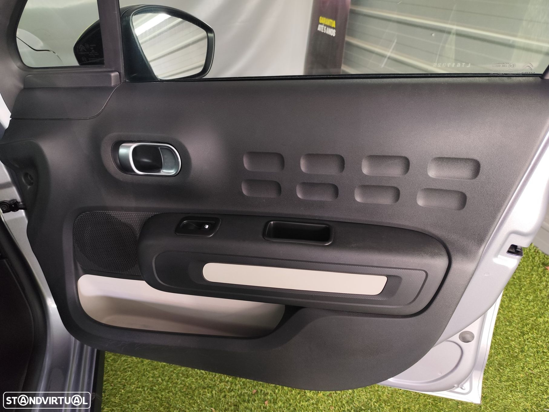 Citroën C3 Pure Tech S&S Shine - 32