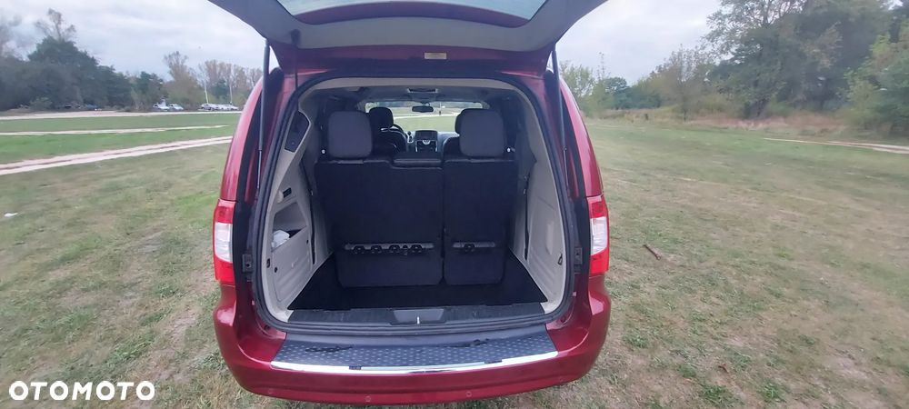 Chrysler Town & Country 3.6 Touring - 13