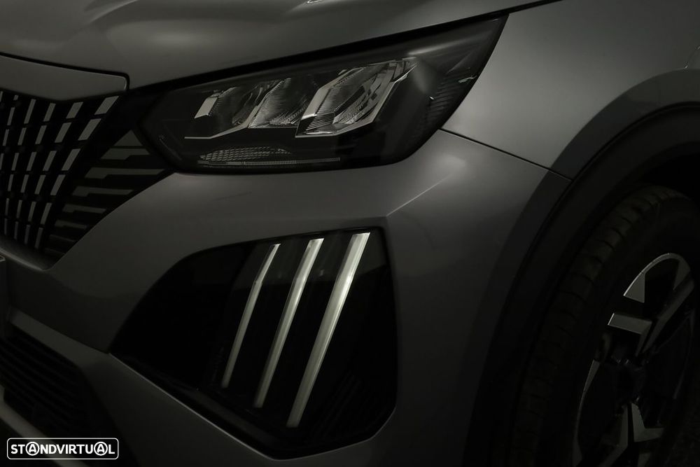 Peugeot 2008 1.2 PureTech Allure - 6
