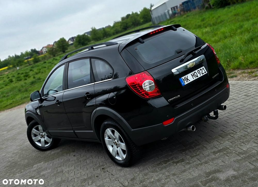 Chevrolet Captiva 2.4 4WD 7 Sitzer LT - 18