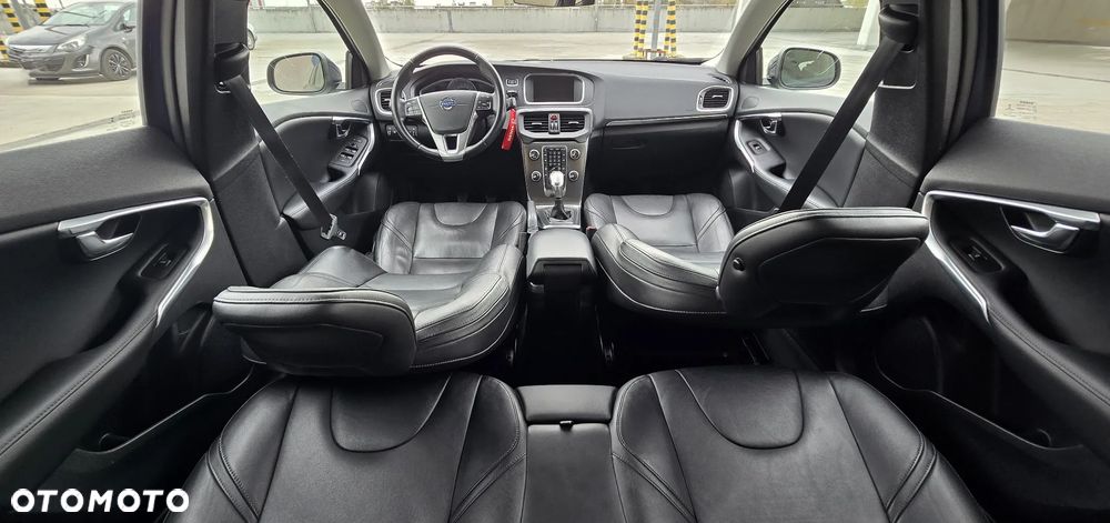 Volvo V40 - 9