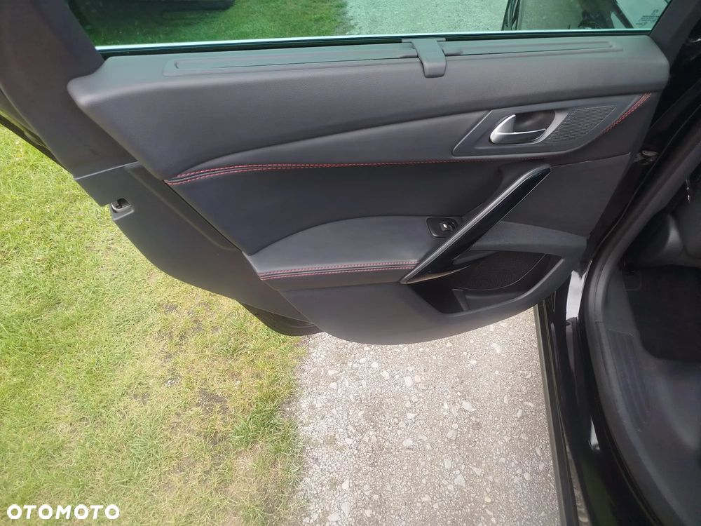 Peugeot 508 BlueHDi 180 EAT6 Stop&Start GT - 27