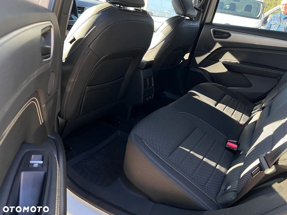 Renault Arkana 1.6 E-Tech Full Hybrid 145 Techno MMT - 25