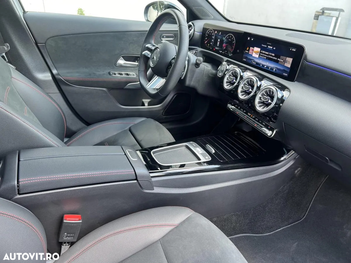 Mercedes-Benz A 220 4MATIC Sedan Aut. - 13
