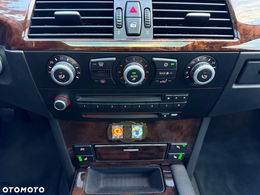 BMW Seria 5 525i - 12