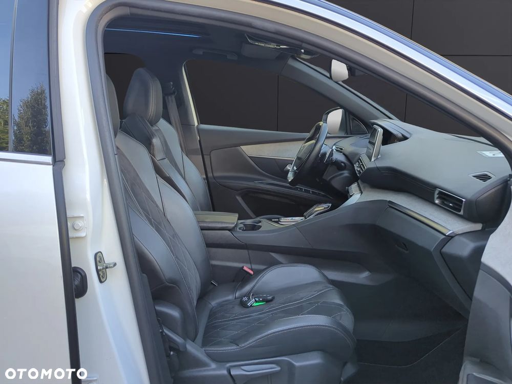 Peugeot 5008 2.0 BlueHDI GT S&S EAT8 - 17