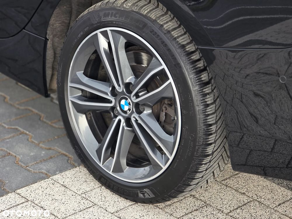 BMW Seria 2 220d xDrive Sport Line sport - 8
