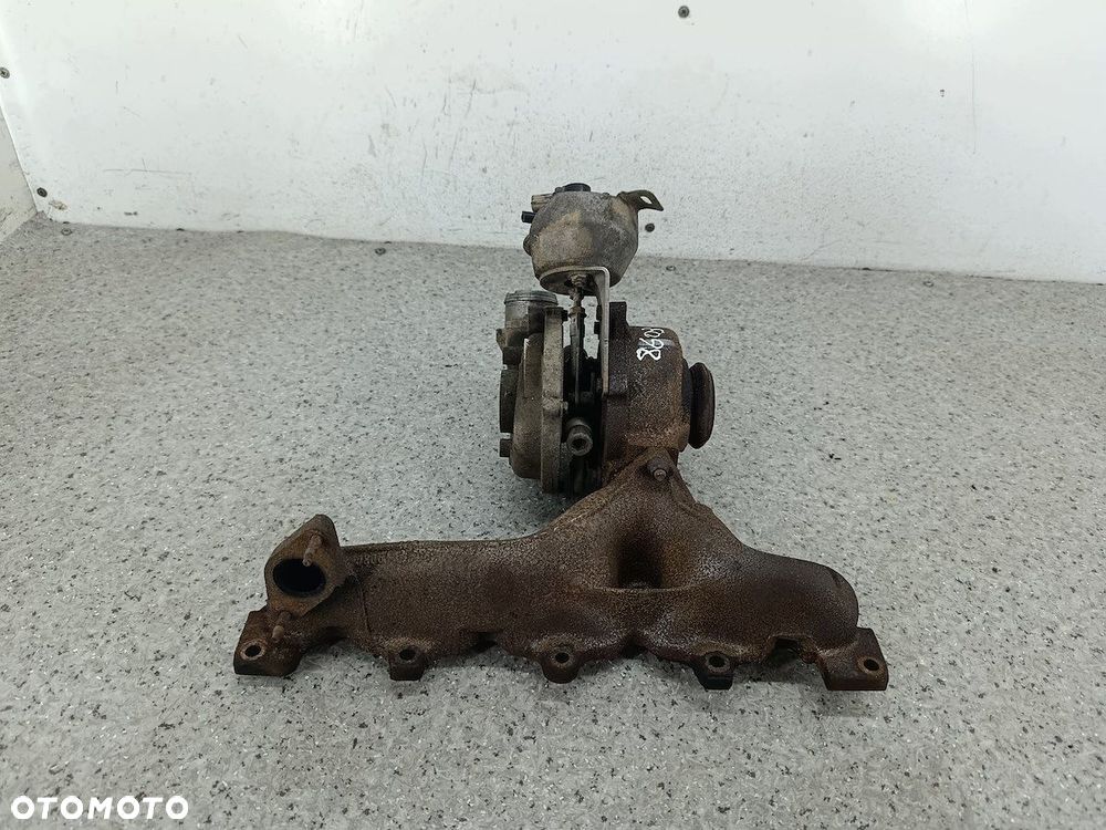 TURBINA Z KOLEKTOREM FORD FOCUS II 9654931780 GT1749V  GARRETT 2.0 TDCI - 1