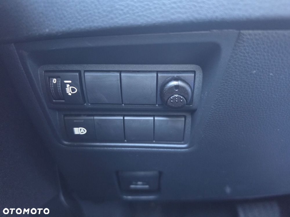 Toyota Yaris Hybrid 1.5 Comfort - 23