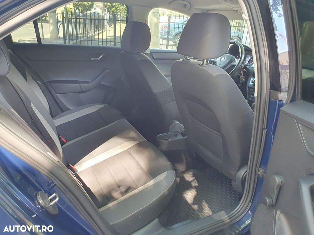 Skoda RAPID 1.2 TSI Active - 9