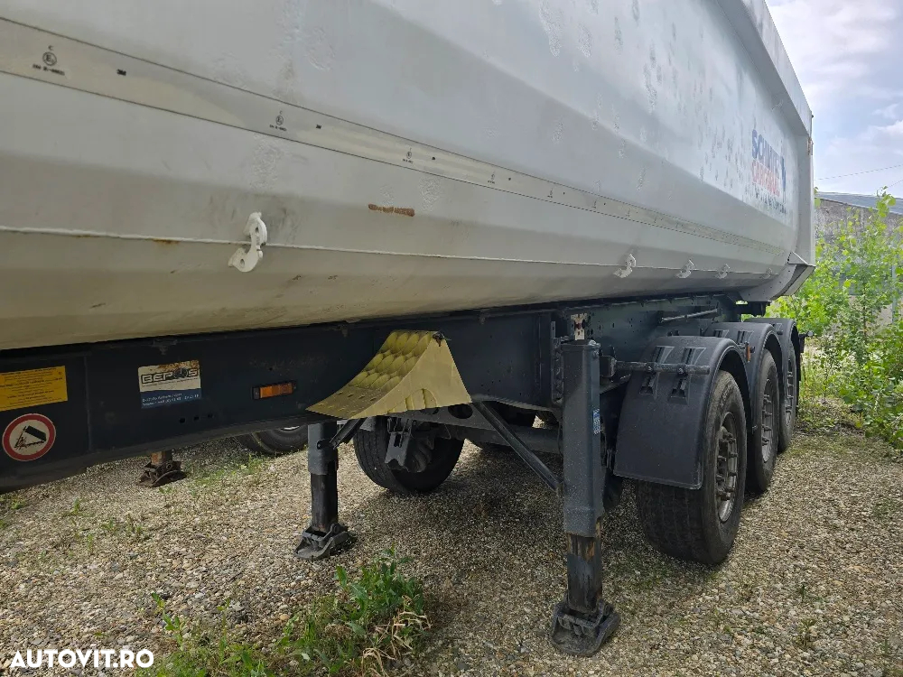 Schmitz Cargobull SKI 24 - 4