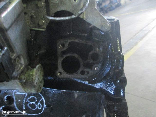 Motor 601913 E01913 MERCEDES W202 1995 2.0 D BOSCH 75 CV - 1