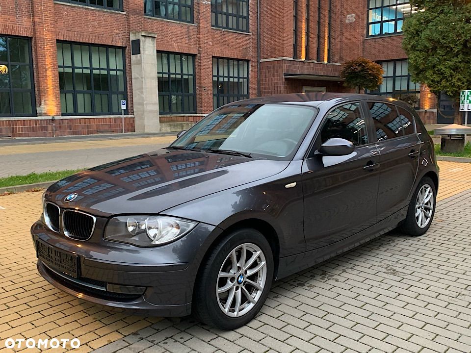 BMW Seria 1 120i - 21