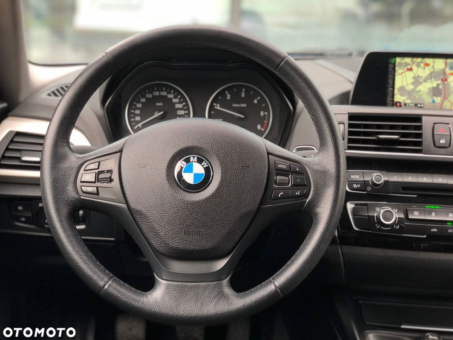 BMW Seria 1 118d - 14