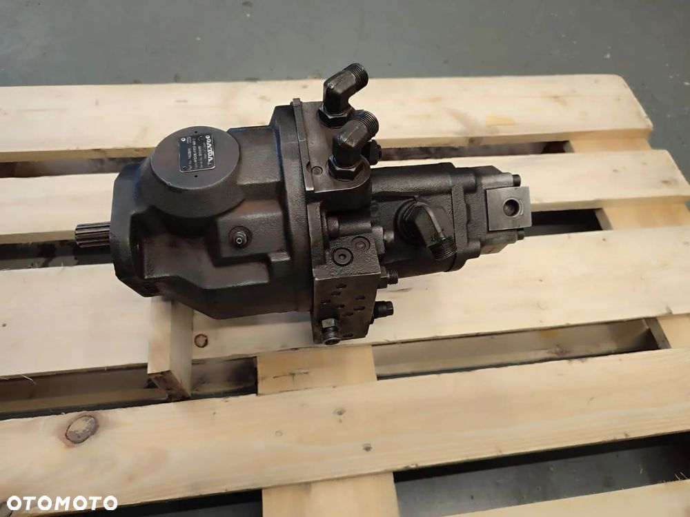 Pompa hydrauliczna główna AP2D28 Rexroth 14633898 Volvo EC 55 - 8
