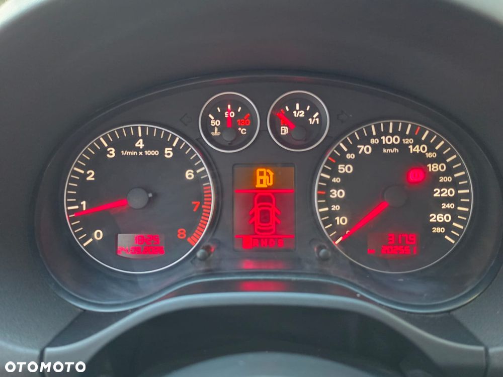 Audi A3 Sportback 3.2 Quattro S tronic - 13