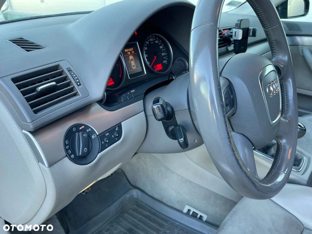 Audi A4 Limousine 1.8 T - 18