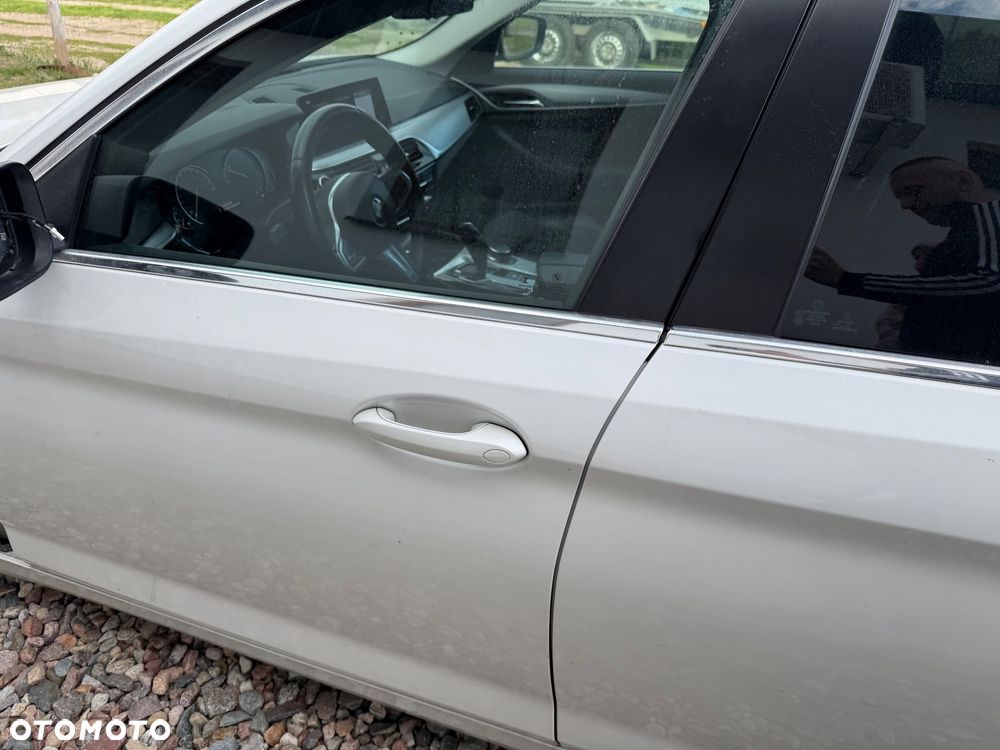 BMW Seria 5 520d Sport Line - 26