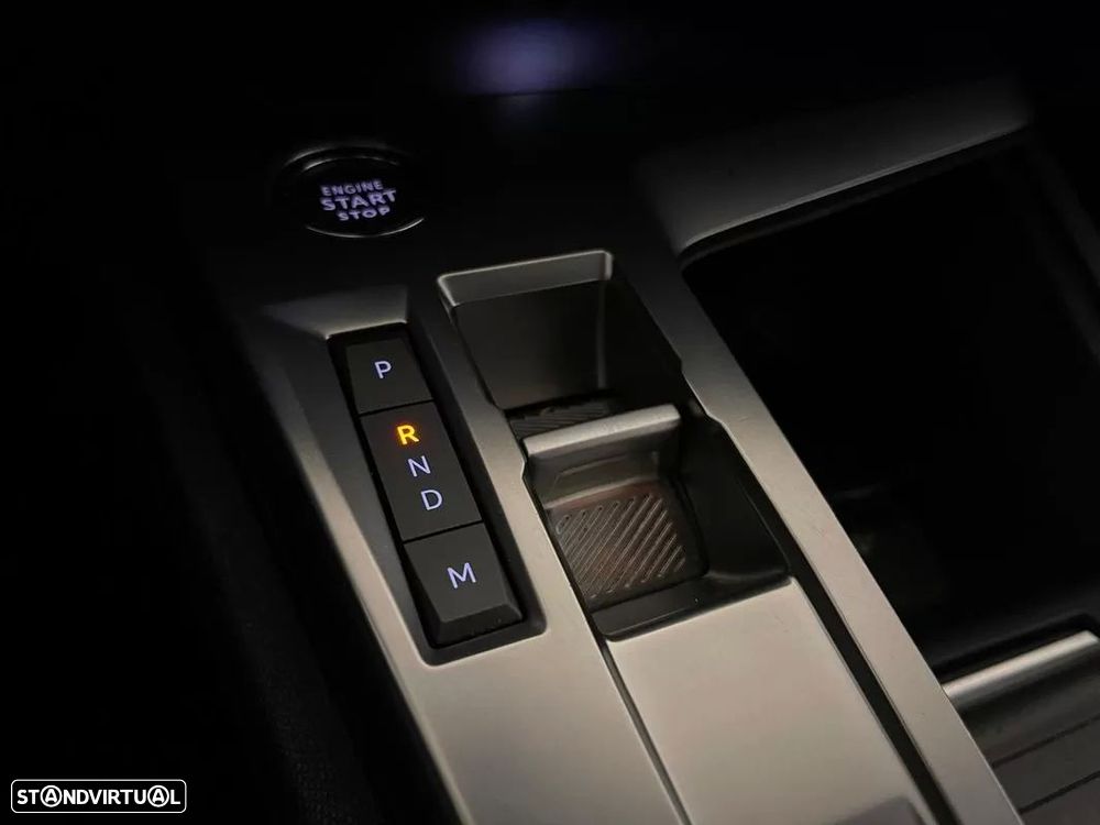 Peugeot 308 SW BlueHDi 130 EAT8 Stop & Start Active — fotografia 26