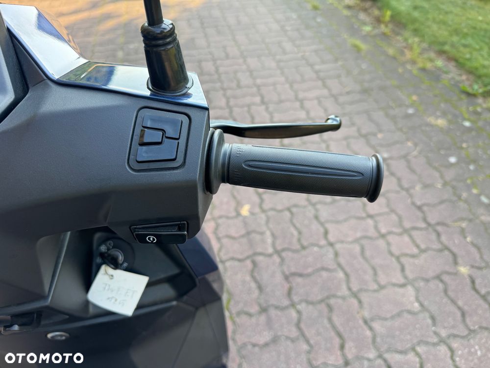 Peugeot Tweet - 16