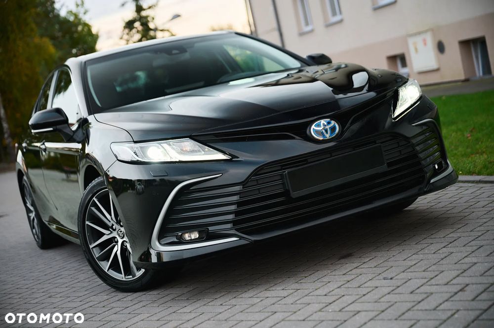Toyota Camry 2.5 Hybrid Executive CVT - 22