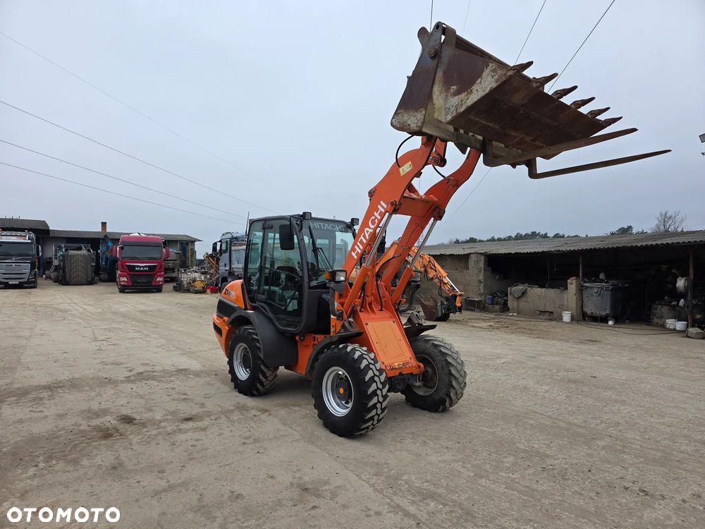 Hitachi ZW75 6500 kg Krokodyl +Widly - 2