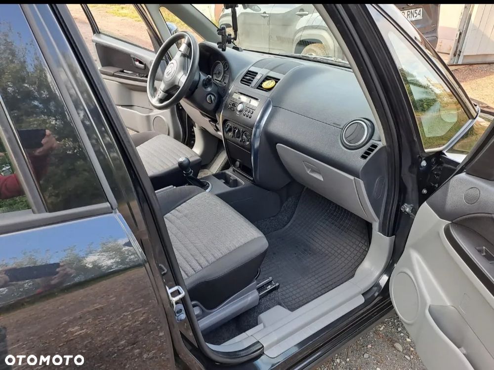 Suzuki SX4 - 3