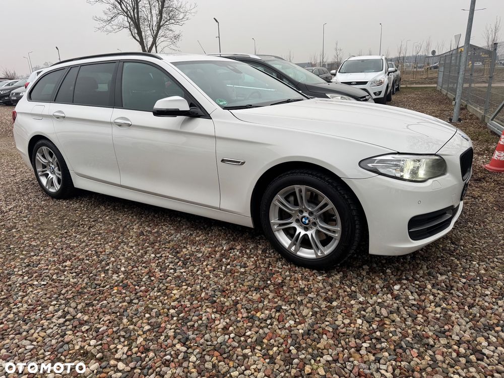 BMW Seria 5 525d xDrive - 6