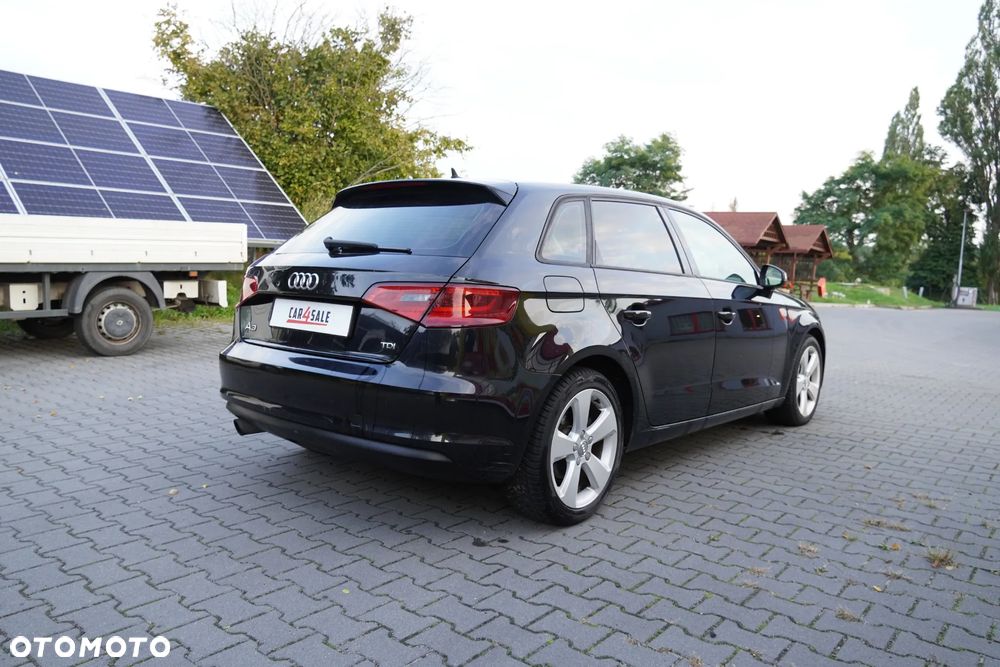 Audi A3 Sportback 1.6 TDI clean diesel Ambiente S tronic - 5