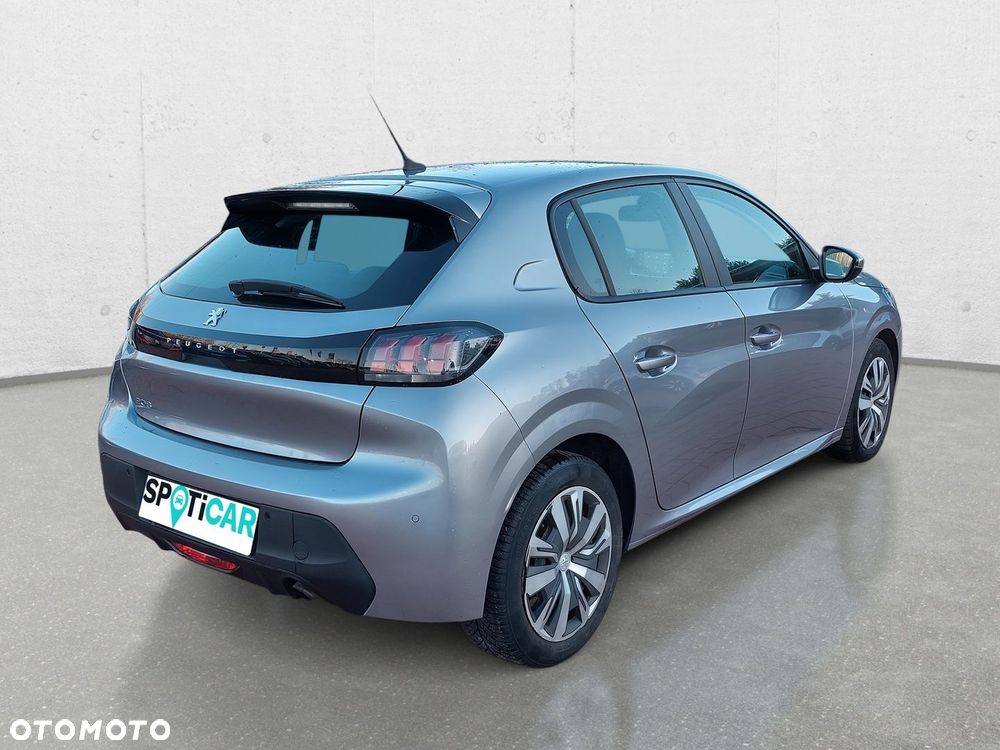 Peugeot 208 - 4